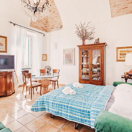 Appartamento Fronte Mare A Ospedaletti By Wonderful Italy מראה חיצוני תמונה